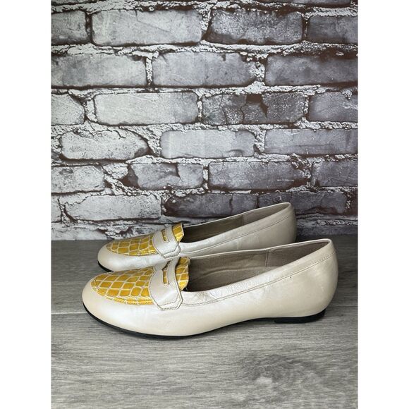 MUNRO Yellow Croc Embossed Pearl Beige Penny Loafers Shoes Women Sz 11M US/42EU - Picture 11 of 16